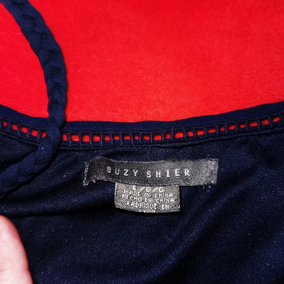 Gorgeous off shoulder blouse - Picture 4 of 5